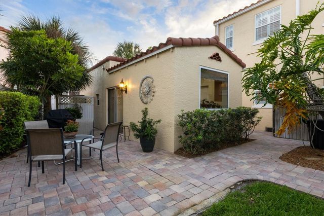 521 HARBOR DRIVE S, Venice, FL 34285