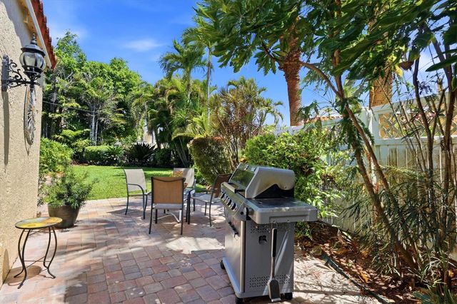 521 HARBOR DRIVE S, Venice, FL 34285