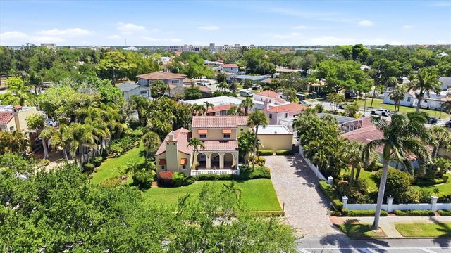 521 HARBOR DRIVE S, Venice, FL 34285
