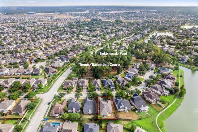 3215 Legends Mist Drive, Spring, TX 77386