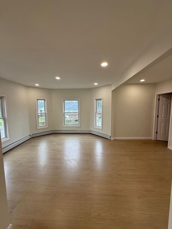 78 Lowell 2, Methuen, MA 01844