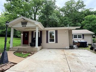 309 Jefferson Avenue, Wildwood, MO 63038