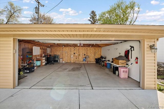3045 Dudley Street, Dearborn, MI 48124
