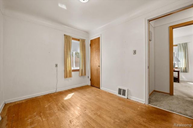 3045 Dudley Street, Dearborn, MI 48124