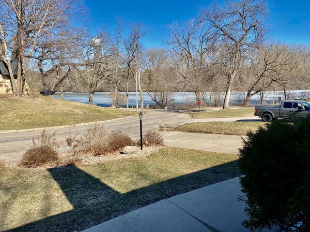 406 Robin Road, Albert Lea, MN 56007