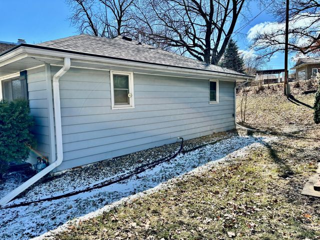 406 Robin Road, Albert Lea, MN 56007
