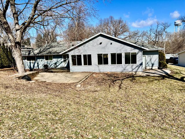 406 Robin Road, Albert Lea, MN 56007