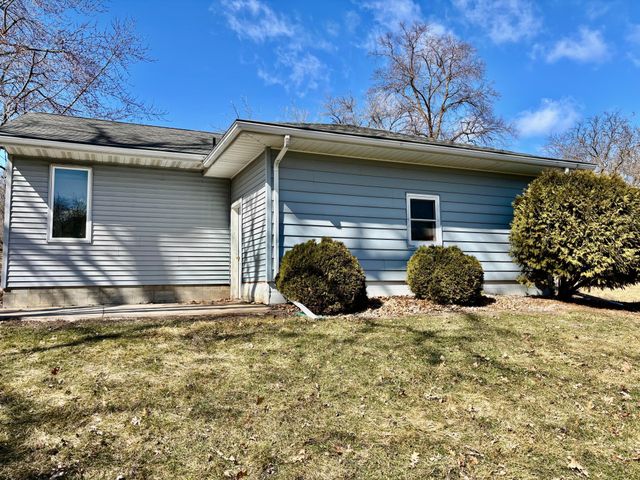 406 Robin Road, Albert Lea, MN 56007