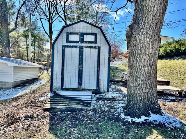 406 Robin Road, Albert Lea, MN 56007