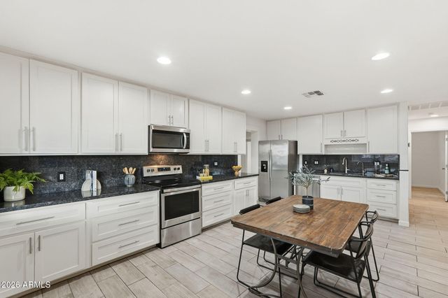 2219 S RIVER Drive, Tempe, AZ 85282