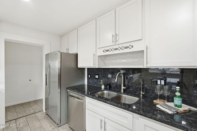 2219 S RIVER Drive, Tempe, AZ 85282