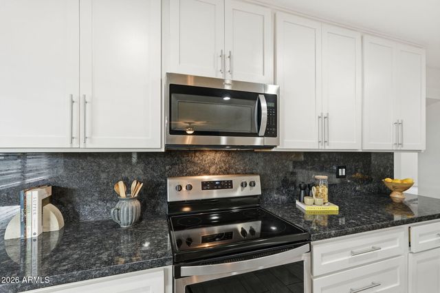 2219 S RIVER Drive, Tempe, AZ 85282