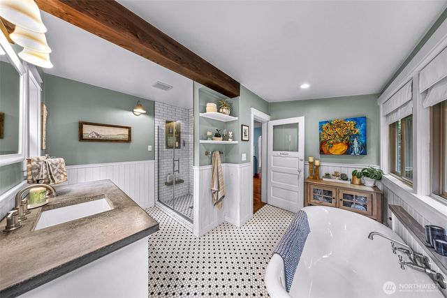 2433 Lafayette Street, Bellingham, WA 98225