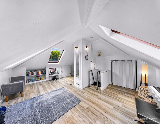 2433 Lafayette Street, Bellingham, WA 98225