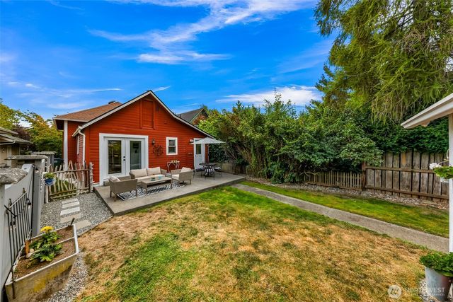 2433 Lafayette Street, Bellingham, WA 98225