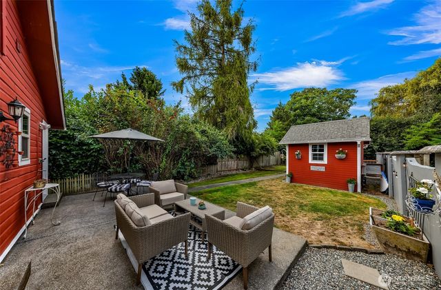 2433 Lafayette Street, Bellingham, WA 98225