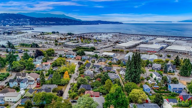 2433 Lafayette Street, Bellingham, WA 98225