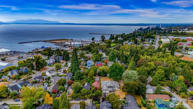 2433 Lafayette Street, Bellingham, WA 98225
