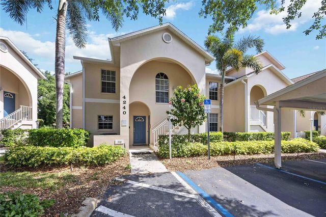 4240 BREEZEWAY BOULEVARD 321, Sarasota, FL 34238