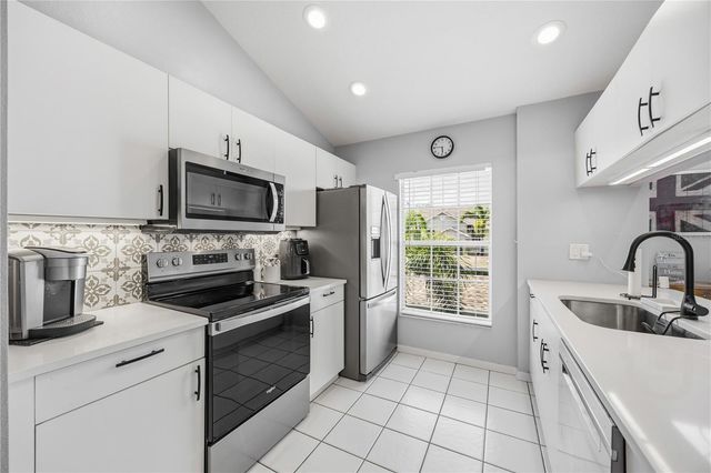 4240 BREEZEWAY BOULEVARD 321, Sarasota, FL 34238