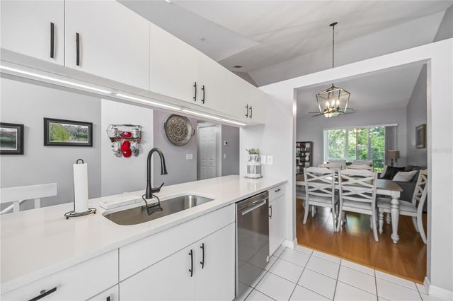 4240 BREEZEWAY BOULEVARD 321, Sarasota, FL 34238