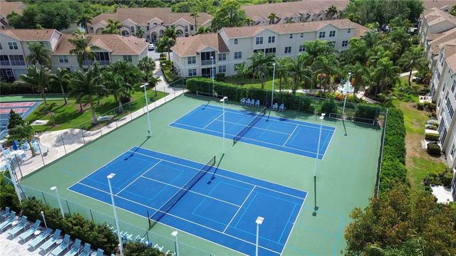 4240 BREEZEWAY BOULEVARD 321, Sarasota, FL 34238