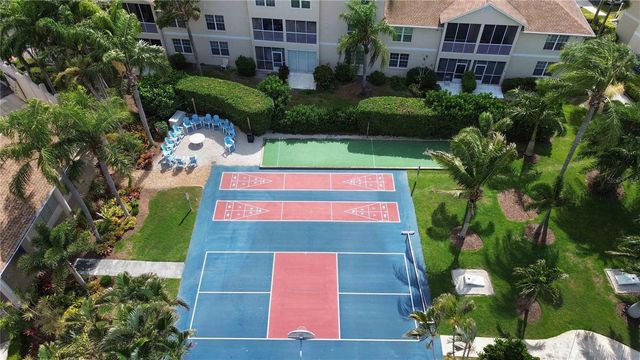 4240 BREEZEWAY BOULEVARD 321, Sarasota, FL 34238