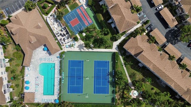 4240 BREEZEWAY BOULEVARD 321, Sarasota, FL 34238