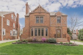 2619 Traymore Road, University Heights, OH 44118