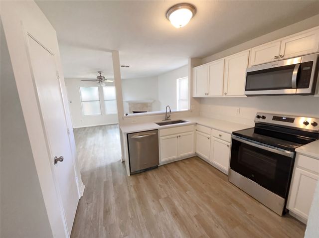 2232 Bradford Pear Drive, Little Elm, TX 75068