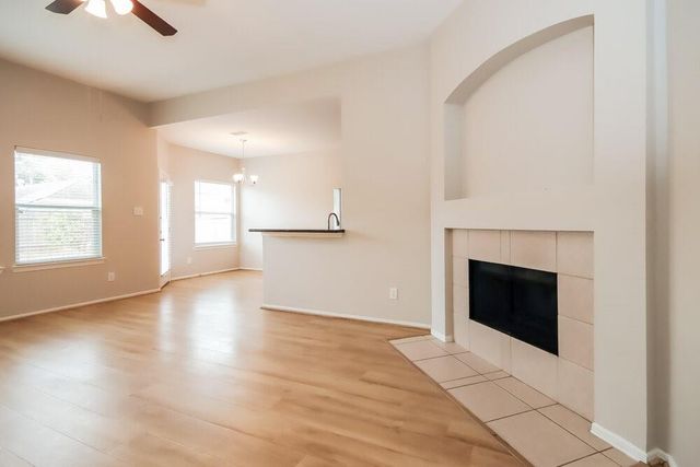 32103 Sue Lane, Pinehurst, TX 77362