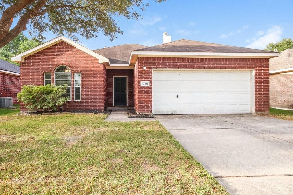 32103 Sue Lane, Pinehurst, TX 77362