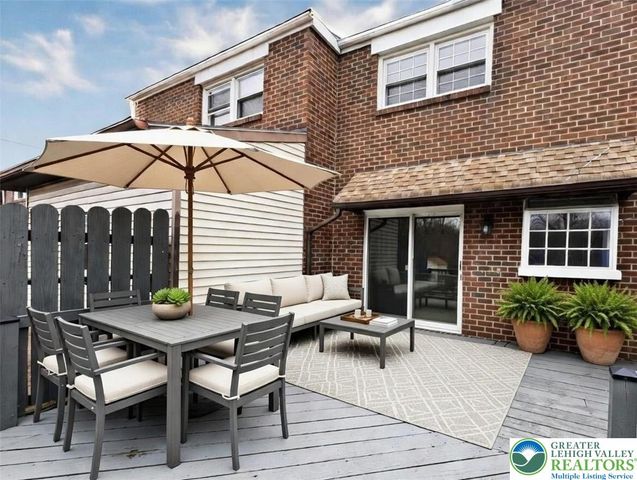 190 Front Street, Hellertown Boro, PA 18055