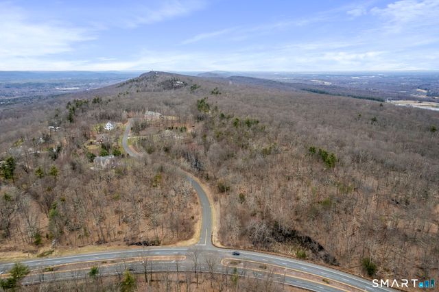 15 Parsons Way, Avon, CT 06001