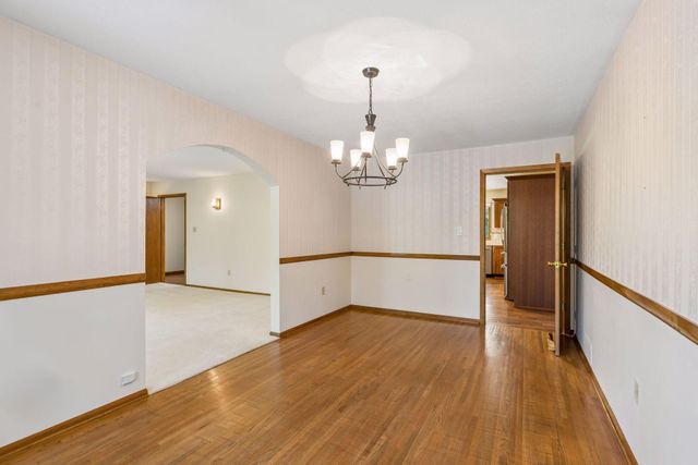 882 Willow Ridge 1, Hudson, WI 54016