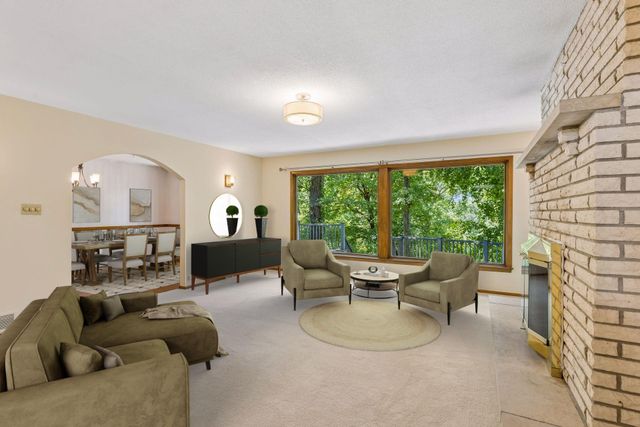 882 Willow Ridge 1, Hudson, WI 54016