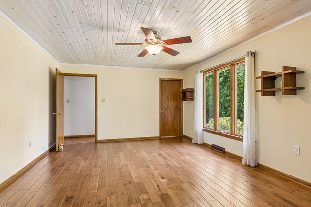 882 Willow Ridge 1, Hudson, WI 54016