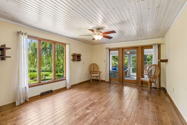 882 Willow Ridge 1, Hudson, WI 54016