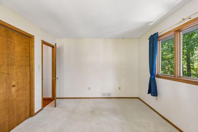 882 Willow Ridge 1, Hudson, WI 54016