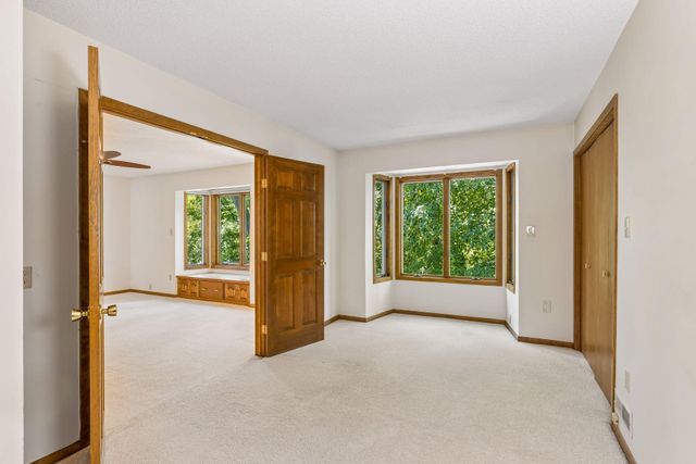 882 Willow Ridge 1, Hudson, WI 54016