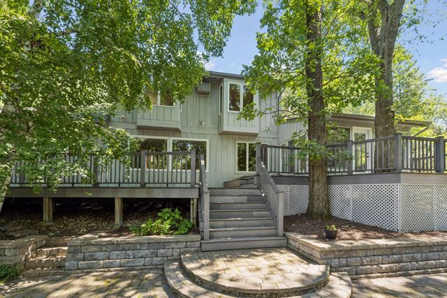 882 Willow Ridge 1, Hudson, WI 54016
