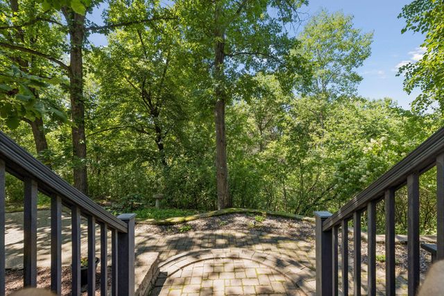 882 Willow Ridge 1, Hudson, WI 54016