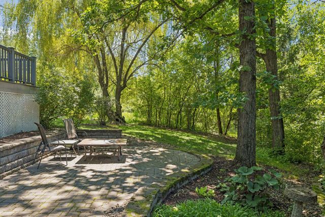 882 Willow Ridge 1, Hudson, WI 54016