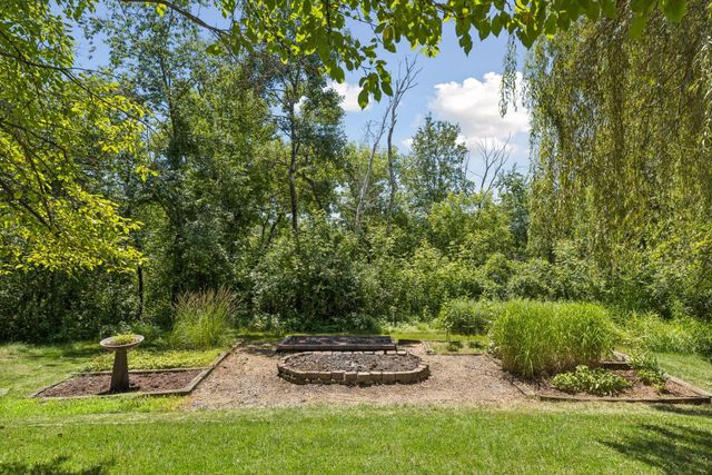 882 Willow Ridge 1, Hudson, WI 54016