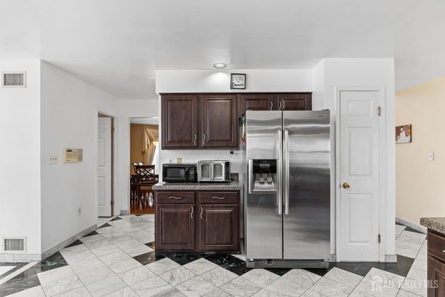 35 Trish Court, Old Bridge, NJ 08857