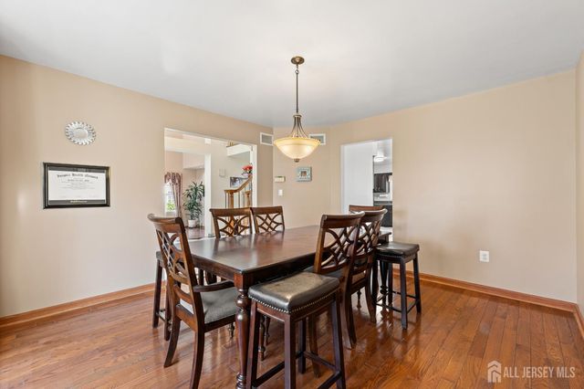 35 Trish Court, Old Bridge, NJ 08857