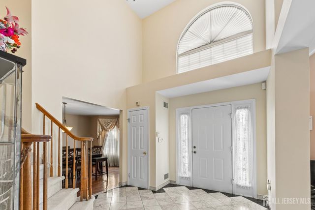 35 Trish Court, Old Bridge, NJ 08857