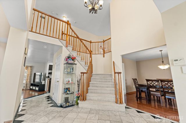 35 Trish Court, Old Bridge, NJ 08857