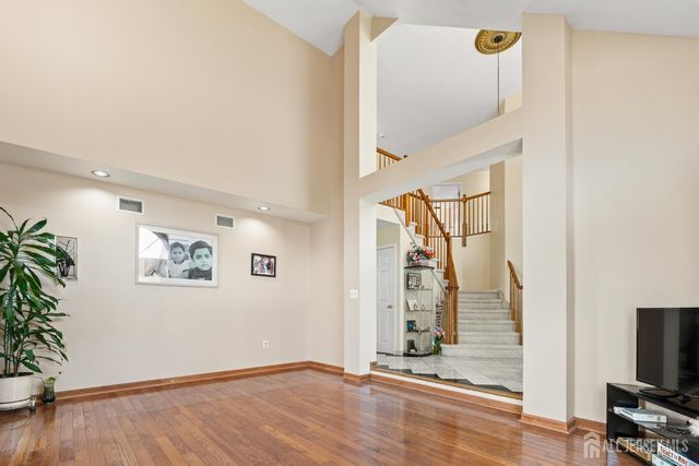 35 Trish Court, Old Bridge, NJ 08857