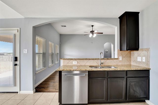 18778 Maverick Ranch Road E, Magnolia, TX 77355